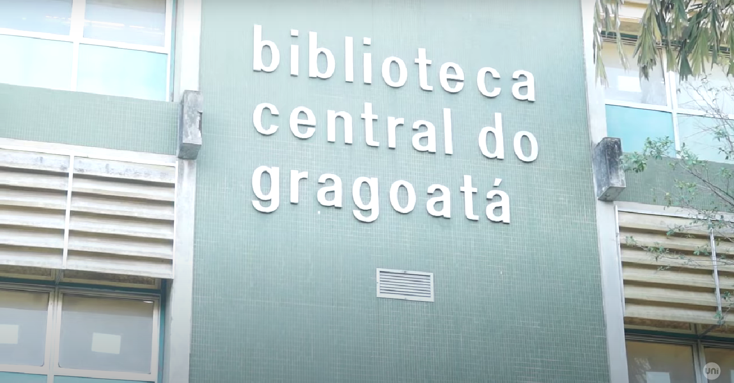 Faixada da Biblioteca Central do Gragoáta